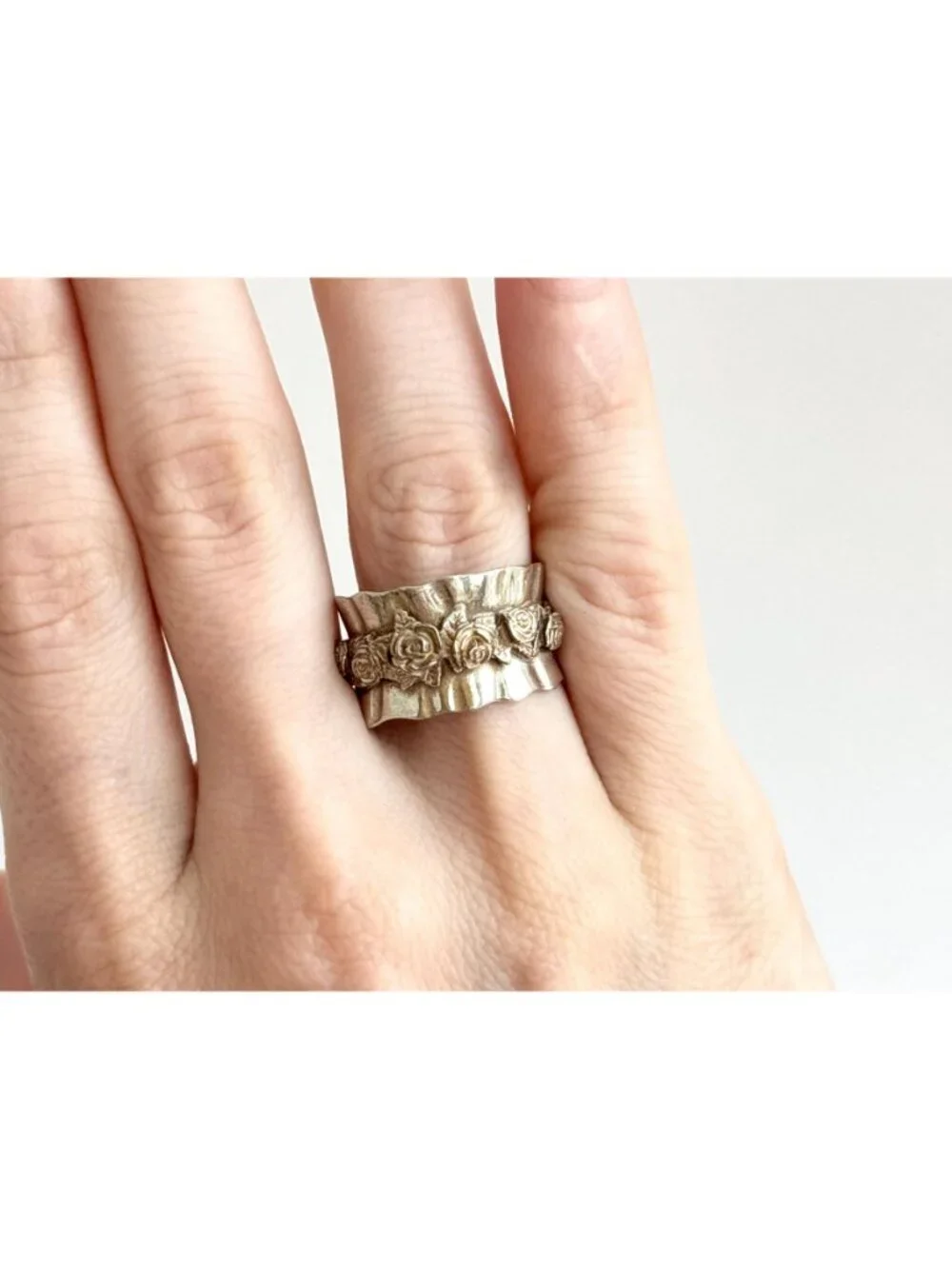 Regina Lane Rosebud Floral Lined Sterling Silver 925 Vintage Ring - sz 6.75